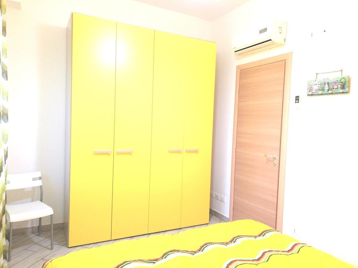 Capo D'Orlando Apartments Екстер'єр фото